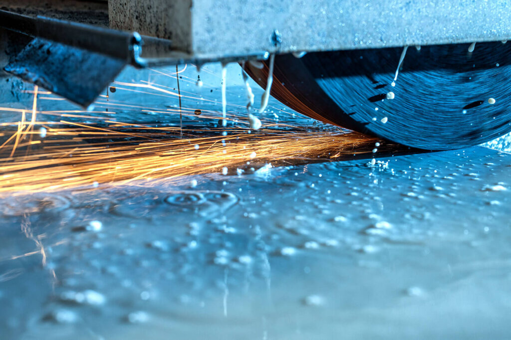 CNC-gesteuerte Flach- und Profilschleifmaschine - Bühlmann Maschinenbau Schachen