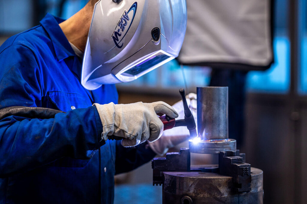 Schweissen - Bühlmann Maschinenbau Schachen